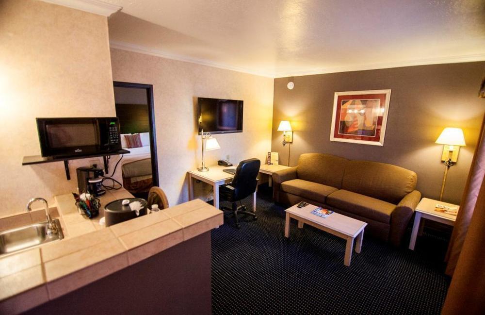 Hotel Tempe/Phoenix Airport Innsuites Hotel & Suites Phòng bức ảnh